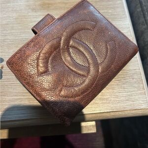 Authentic vintage CHANEL burgundy CC caviar Leather Wallet